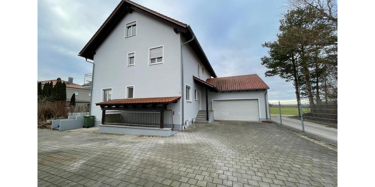 Einfamilienhaus Ingolstadt - 8 Zimmer, 240 m&sup2;, 4.300&euro; | Angebot:23684532