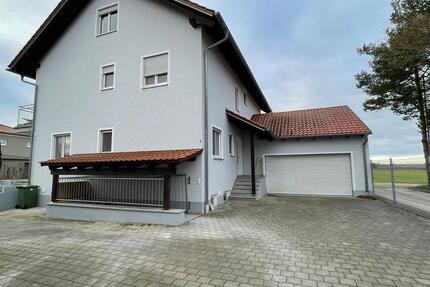 Haus Ingolstadt - 8 Zimmer, 240 m&sup2;, 4.300&euro; | Angebot:23684532