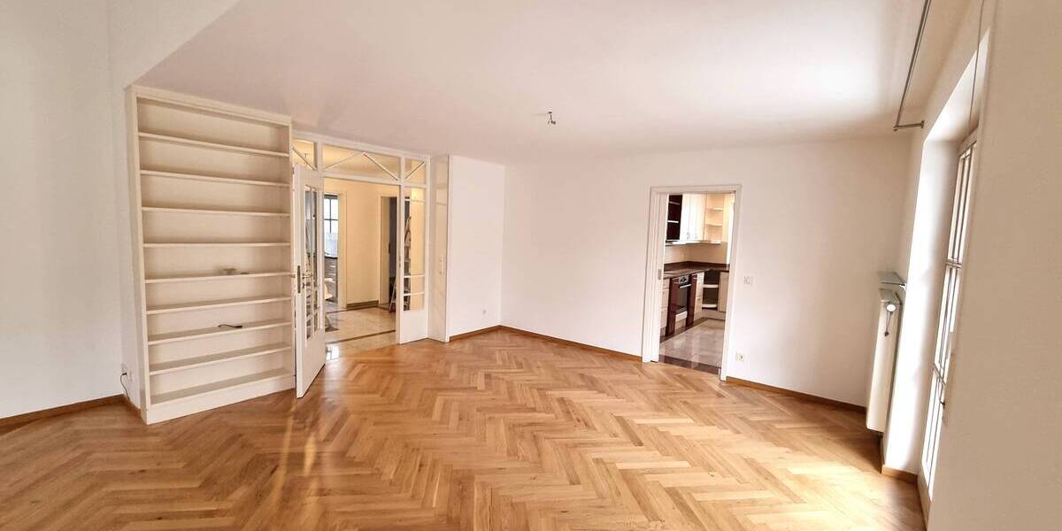 Etagenwohnung Ingolstadt Spitalhof - 3 Zimmer, 102 m&sup2;, 1.250&euro; | Angebot:26787284