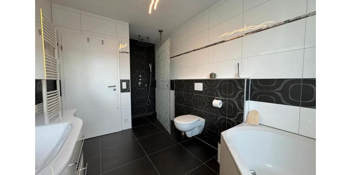 Etagenwohnung Ingolstadt - 3 Zimmer, 83 m&sup2;, 1.105&euro; | Angebot:25918878