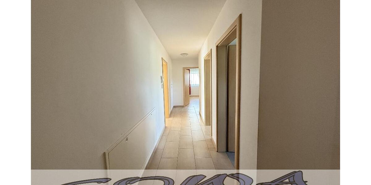 Gepflegtes, einzugsbereites Haus mit Keller, Doppelgarage und Wärmepumpe - Ein Objekt von SOWA Immobilien und Finanzen - Einfamilienhaus Neuburg an der Donau | Angebot:24004431