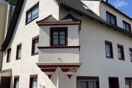 Haus Mainburg - 8 Zimmer, 190 m&sup2;, 315.000&euro; | Angebot:26366417