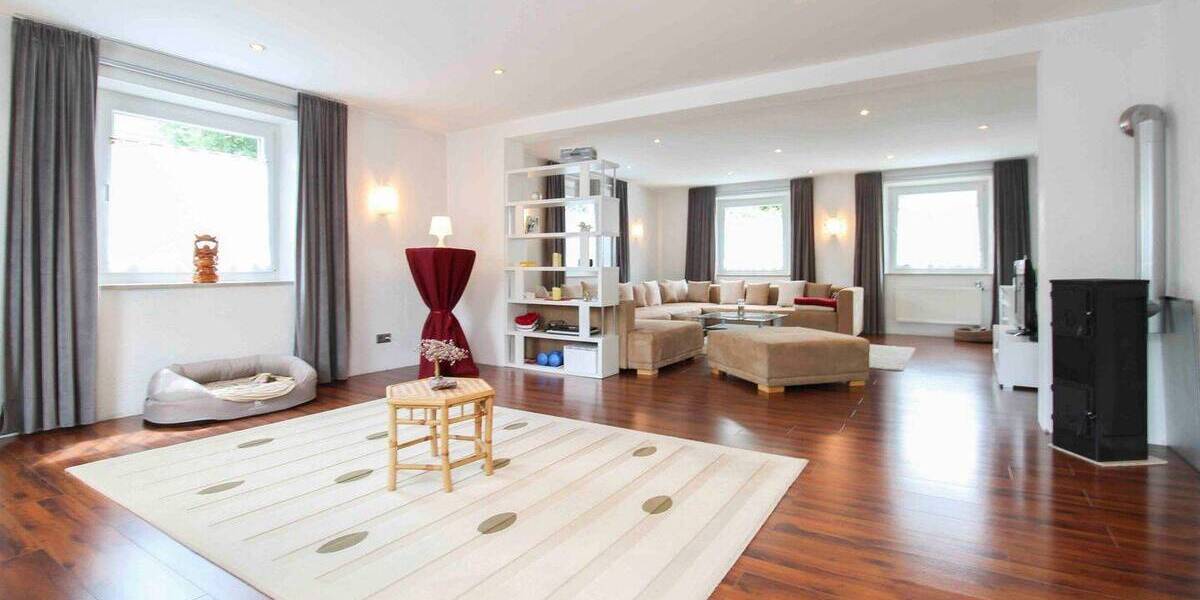 Mehrfamilienhaus, Wohnhaus Pfaffenhofen an der Ilm Pfaffenhofen a d Ilm - 6 Zimmer, 370 m&sup2;, 925.000&euro; | Angebot:26628911