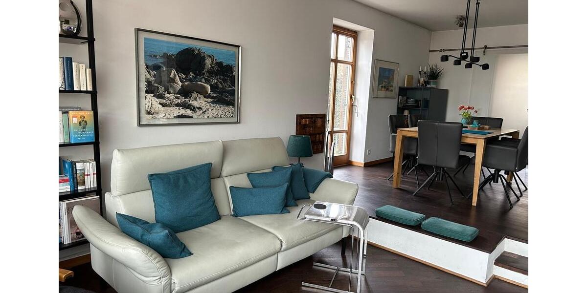 Etagenwohnung Neuburg an der Donau - 6 Zimmer, 150 m&sup2;, 2.100&euro; | Angebot:25416576