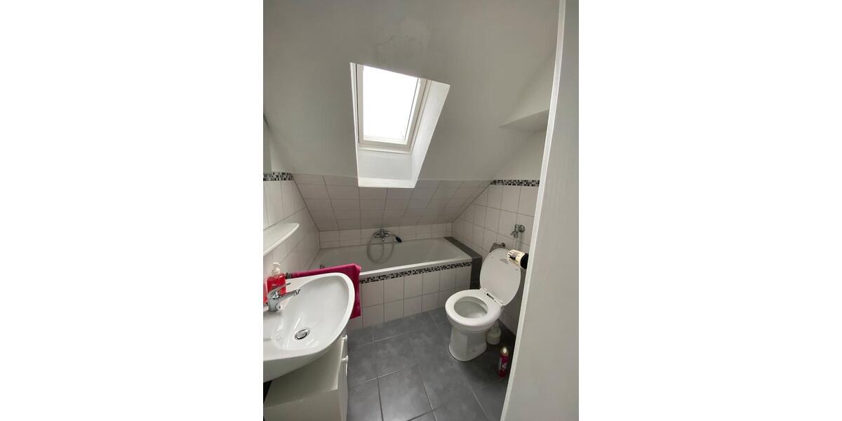 Dachgeschoßwohnung Ingolstadt Münchener Straße - 2 Zimmer, 50 m&sup2;, 800&euro; | Angebot:26653304
