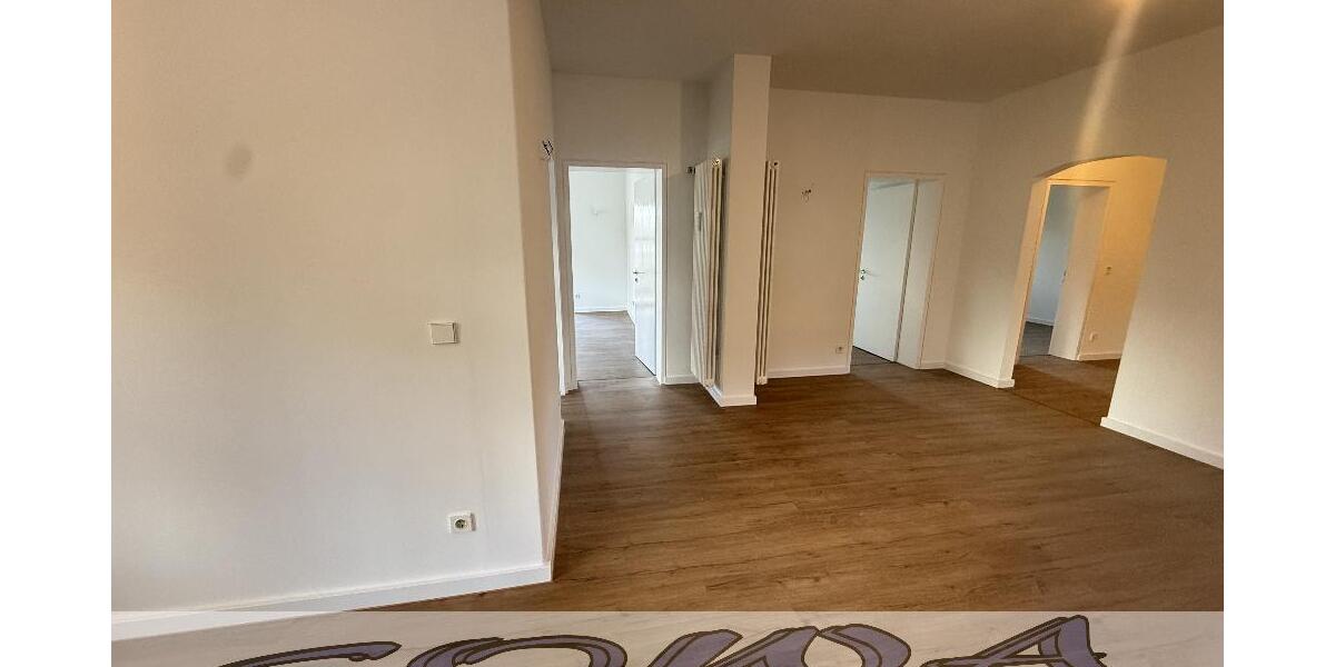 Sanierte 3 Zimmer Erdgeschoss Wohnung mit Balkon in Ehekirchen - Ein Objekt von Ihrem Immobilienpartner SOWA Immobilien und Finanzen - Erdgeschoßwohnung Ehekirchen | Angebot:25999669