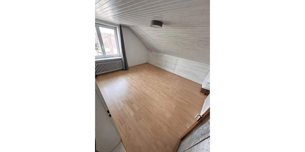 Etagenwohnung Ingolstadt Hundszell - 4 Zimmer, 74 m&sup2;, 750&euro; | Angebot:25668623