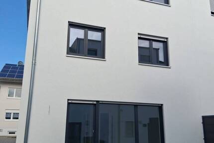 Haus Gaimersheim - 5 Zimmer, 134 m&sup2;, 1.580&euro; | Angebot:26545165