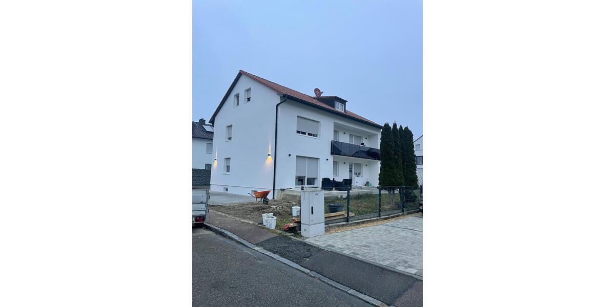 Dachgeschoßwohnung Manching - 3 Zimmer, 64 m&sup2;, 1.250&euro; | Angebot:26439424