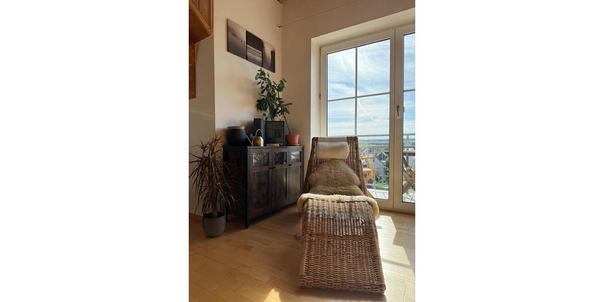 Dachgeschoßwohnung Wolnzach - 1 Zimmer, 92 m&sup2;, 1.080&euro; | Angebot:26439402