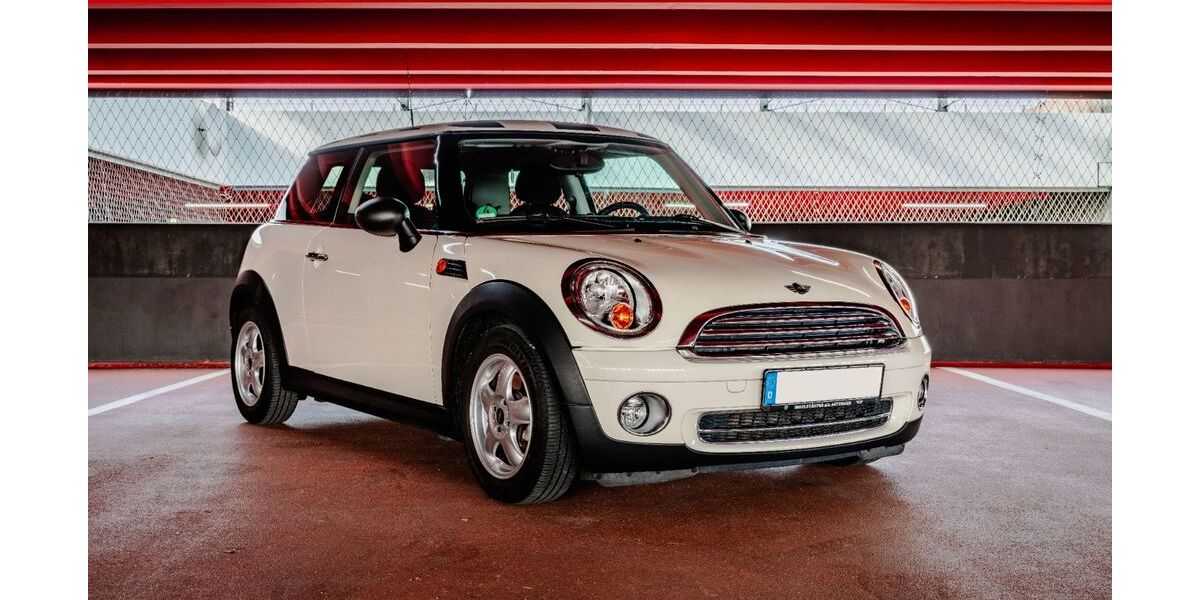 Mini ONE 95.300 km 5.900 &euro; Ingolstadt 85049