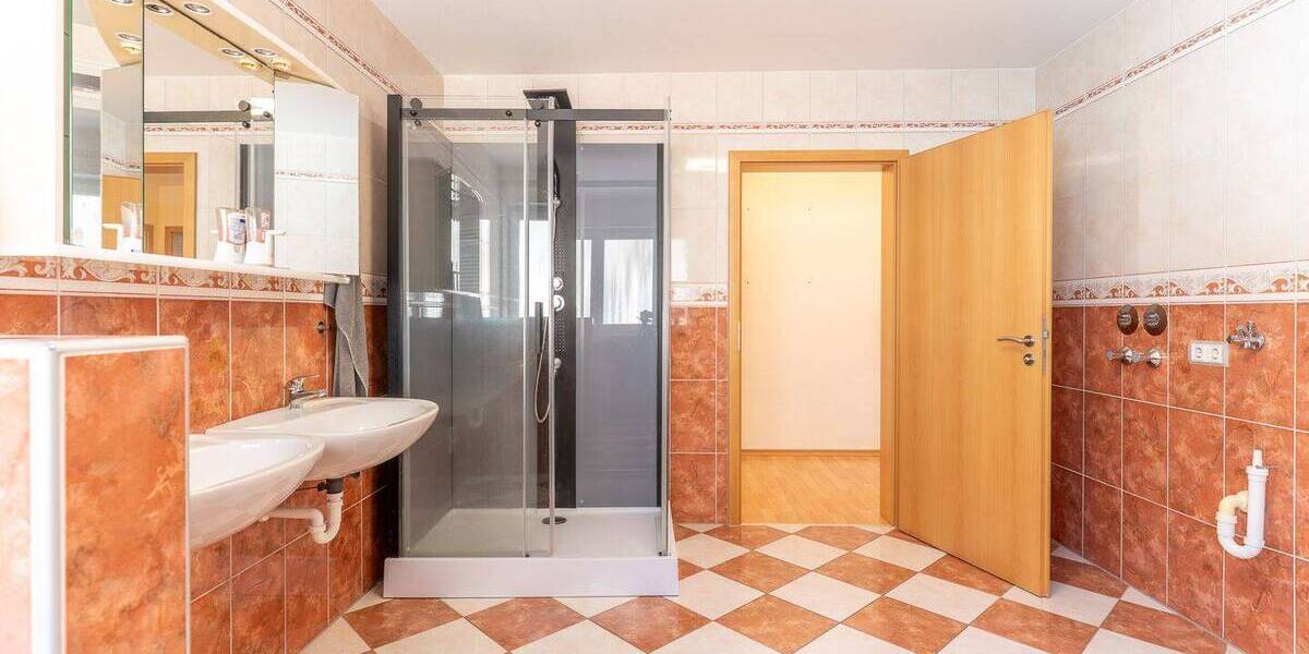 Etagenwohnung Königsmoos Ludwigsmoos - 5 Zimmer, 145 m&sup2;, 925&euro; | Angebot:26816500