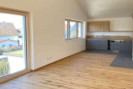 Wohnung Neustadt - 4 Zimmer, 112 m&sup2;, 1.200&euro; | Angebot:25796633