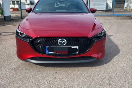 Mazda 3 90.200 km 17.750 &euro; Geisenfeld 85290