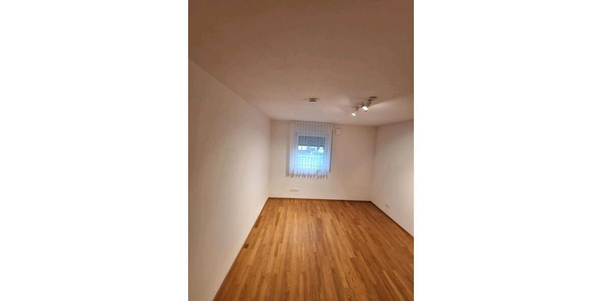 Etagenwohnung Rohrenfels - 3 Zimmer, 83 m&sup2;, 1.255&euro; | Angebot:25951757