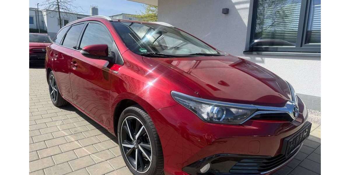 Toyota Auris 174.000 km 7.890 &euro; Mainburg 84048