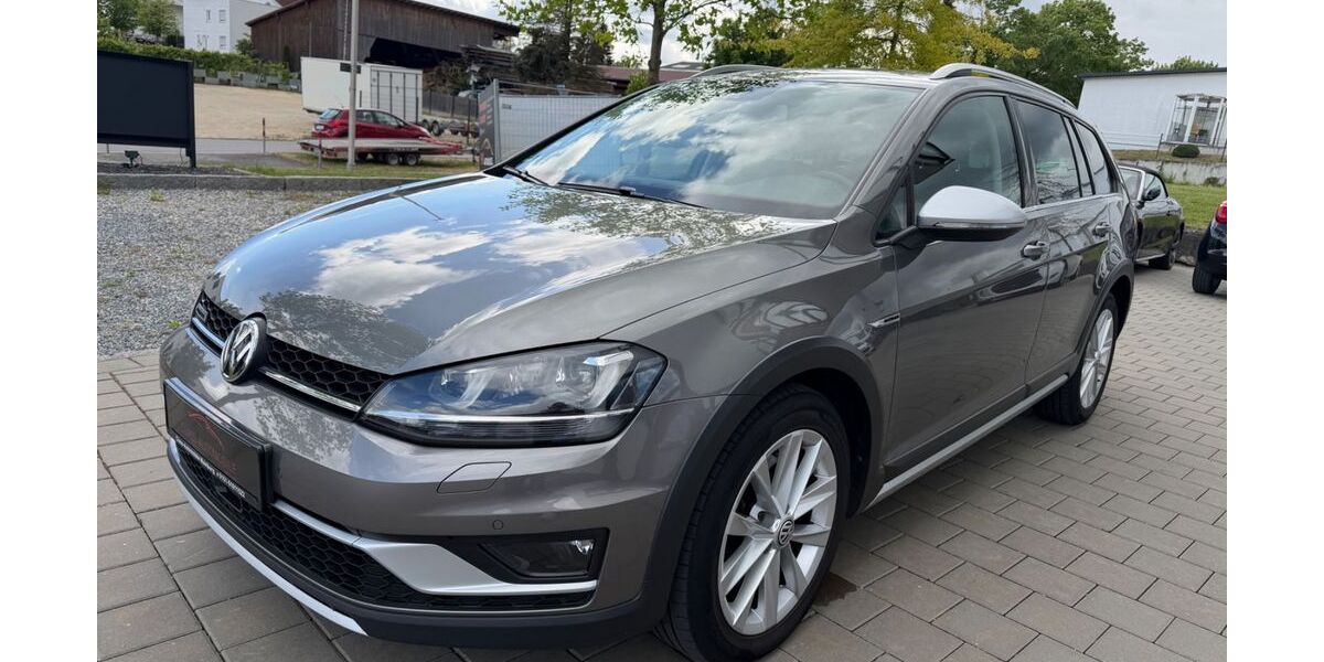VW Golf 134.200 km 14.990 &euro; Mainburg 84048
