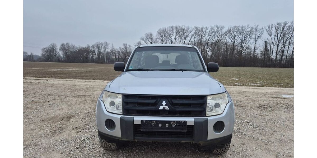 Mitsubishi Pajero 189.000 km 5.200 &euro; Ingolstadt 85053