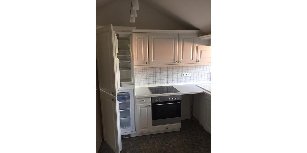 Dachgeschoßwohnung Denkendorf - 3 Zimmer, 80 m&sup2;, 780&euro; | Angebot:26381866