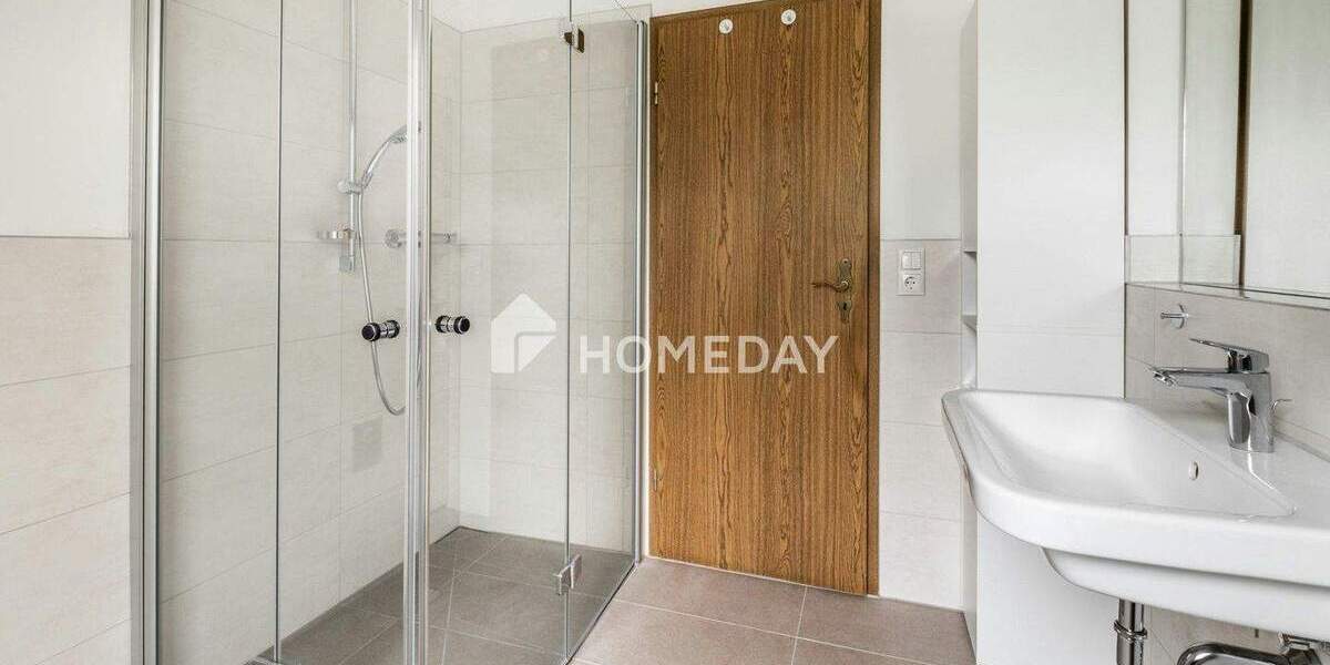 Einfamilienhaus Ehekirchen - 7 Zimmer, 140 m&sup2;, 410.000&euro; | Angebot:25773224