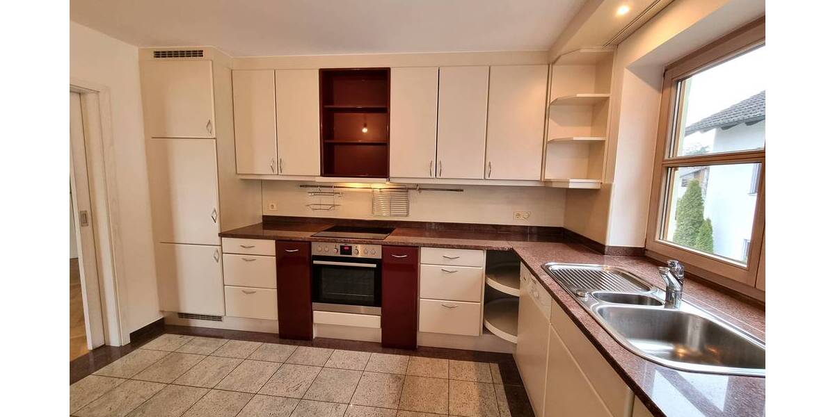 Etagenwohnung Ingolstadt Spitalhof - 3 Zimmer, 102 m&sup2;, 1.250&euro; | Angebot:26787284