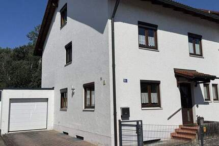 Haus Oberstimm - 6 Zimmer, 198 m&sup2;, 555.000&euro; | Angebot:25755181