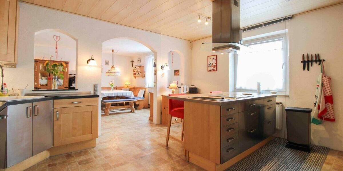 Mehrfamilienhaus, Wohnhaus Pfaffenhofen an der Ilm Pfaffenhofen a d Ilm - 6 Zimmer, 370 m&sup2;, 925.000&euro; | Angebot:26628911