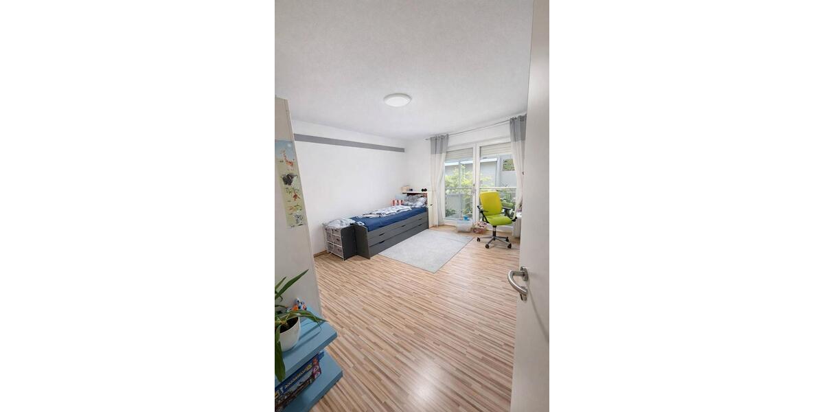 Doppelhaushälfte Ingolstadt Friedrichshofen-Hollerstauden - 5 Zimmer, 135 m&sup2;, 2.250&euro; | Angebot:26102316