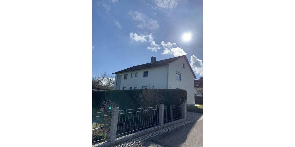 Etagenwohnung Denkendorf - 3 Zimmer, 103 m&sup2;, 950&euro; | Angebot:25701137