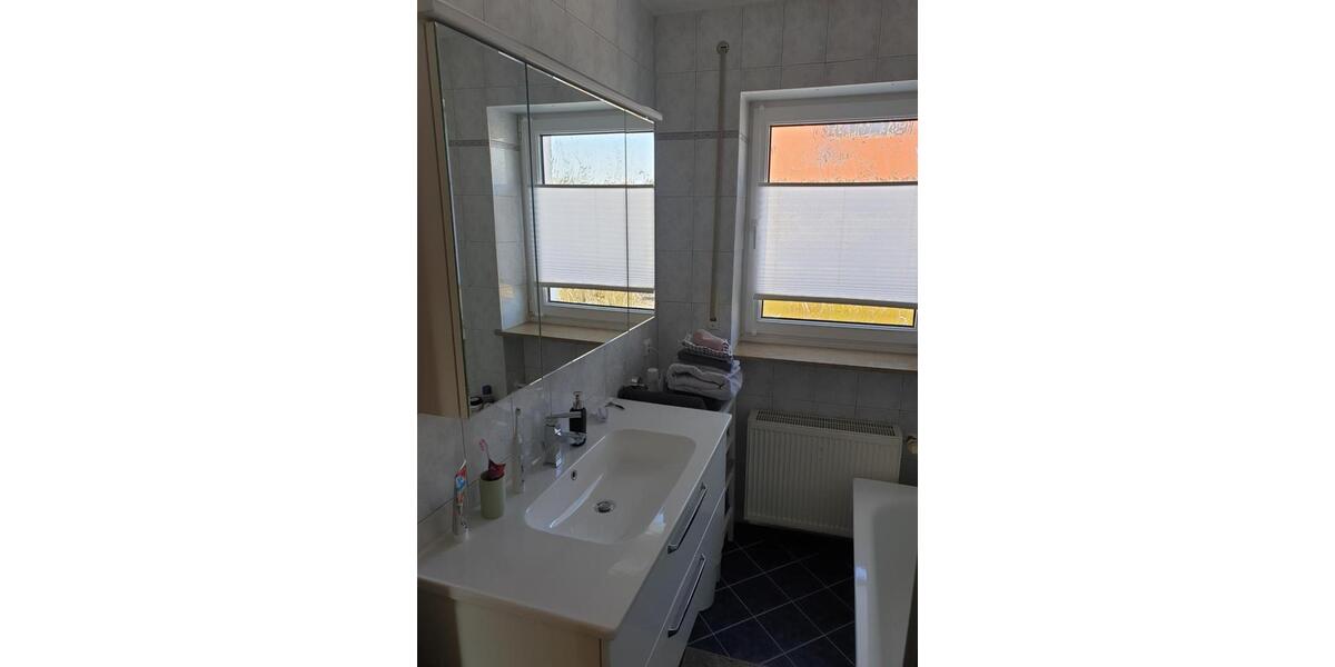 Etagenwohnung Langenmosen - 3 Zimmer, 103 m&sup2;, 1.000&euro; | Angebot:25445198