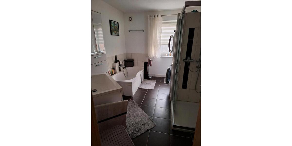 Erdgeschoßwohnung Königsmoos - 3 Zimmer, 90 m&sup2;, 1.000&euro; | Angebot:27622502