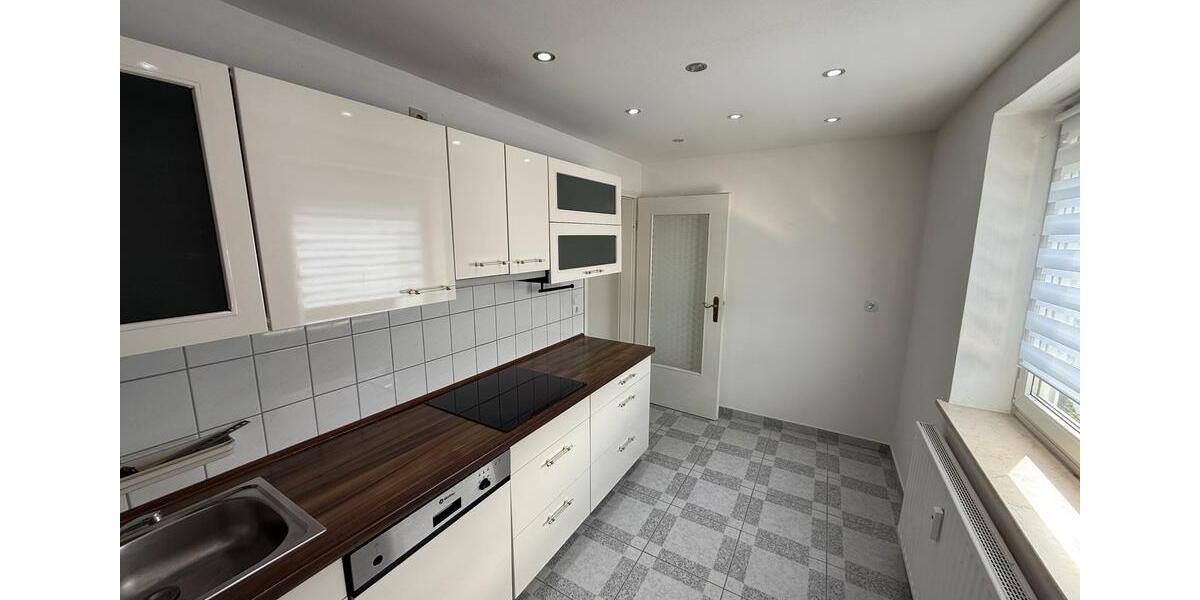 Etagenwohnung Ingolstadt Nordost - 3 Zimmer, 100 m&sup2;, 1.250&euro; | Angebot:25298354