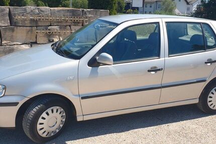 VW Polo 118.800 km 2.250 &euro; Neustadt an der Donau 93333